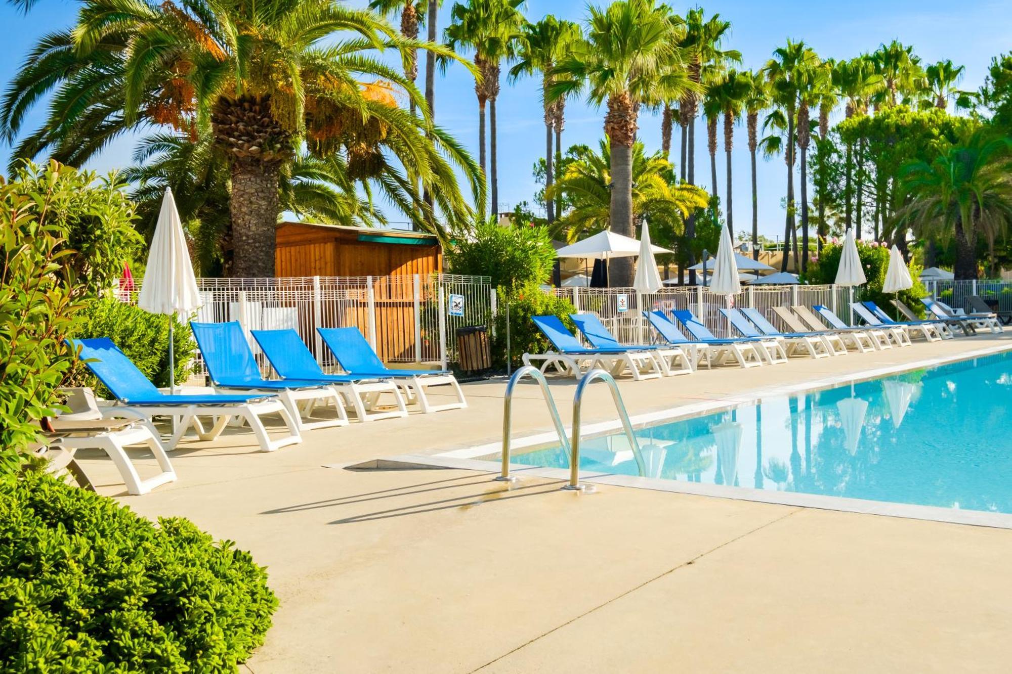 Résidence Pierre&Vacances Les Rives de Cannes Mandelieu Exterior foto